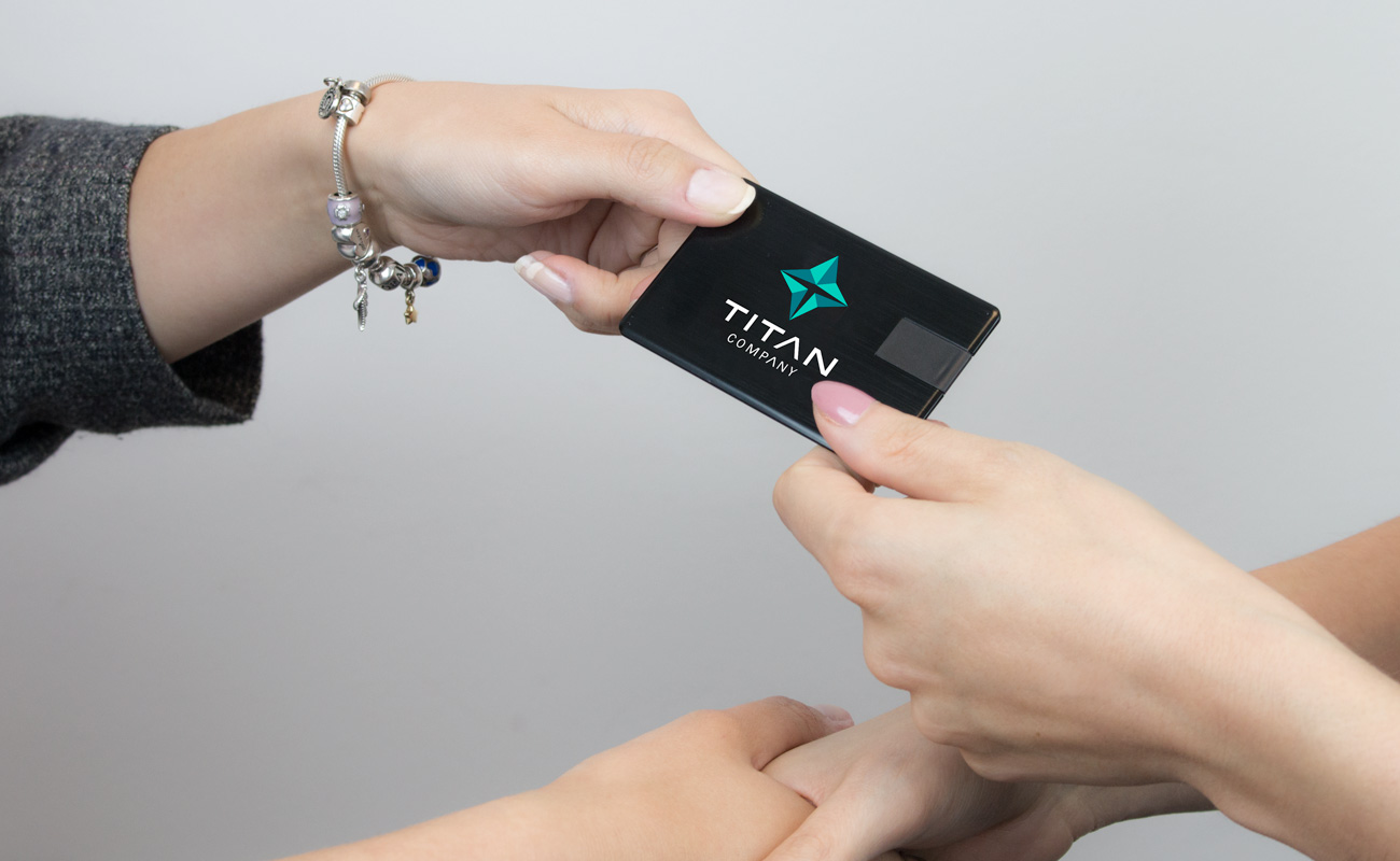 Alloy - Credit Card USB Stick gallery thumbnail