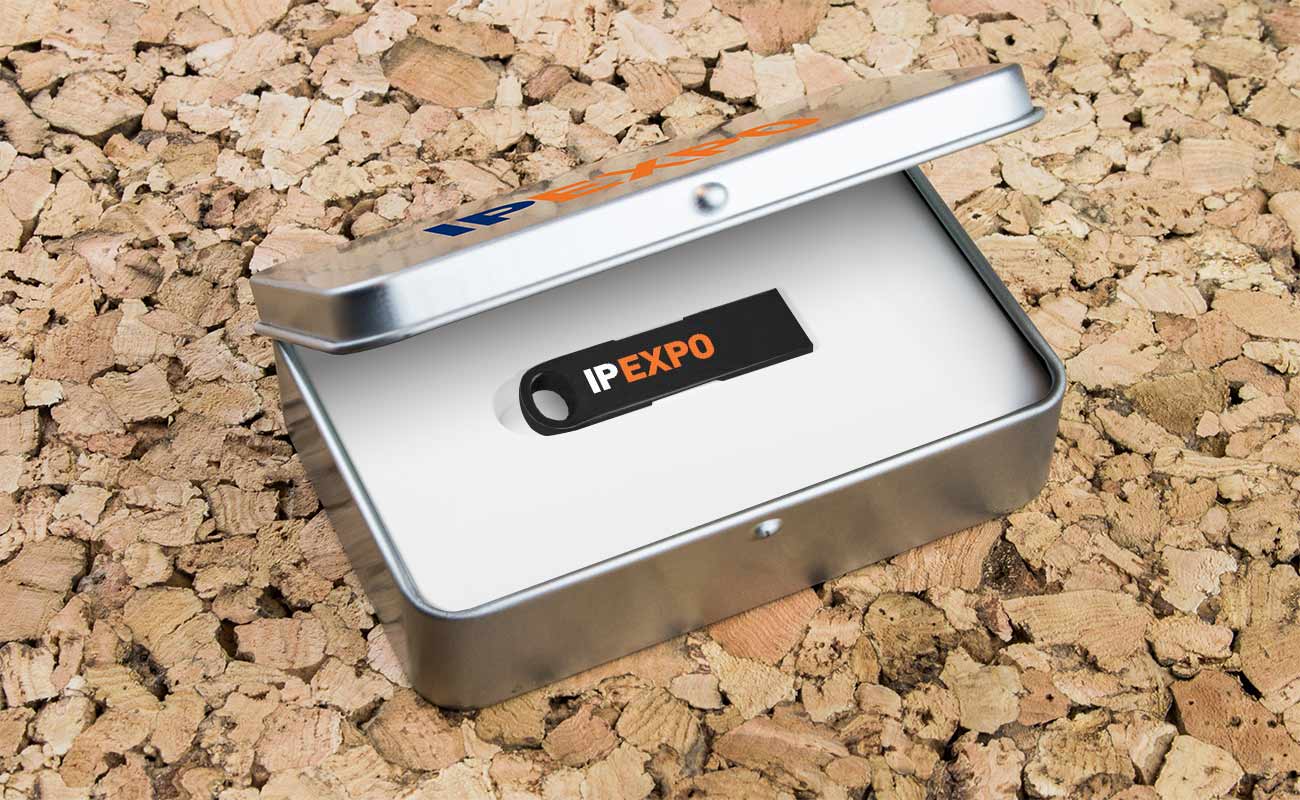 Focus - Personalised Memory Stick gallery thumbnail