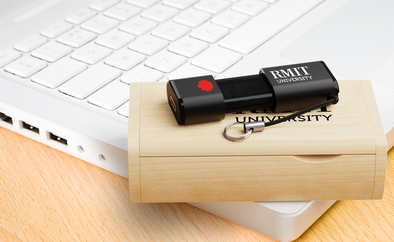 Shift - Personalised USB Stick With USB-C gallery thumbnail
